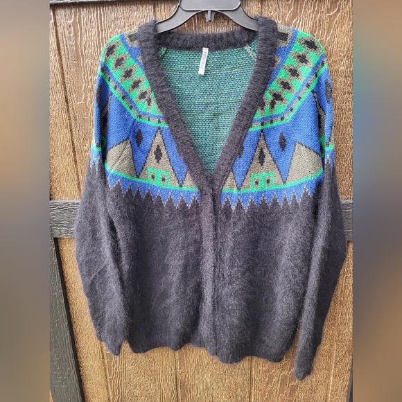 Aimo Richly Italian Angora Wool Cardigan - Picture 1 of 6